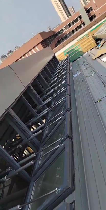 螺杆机内置同步现场安装视频，速度统一，超级赞！